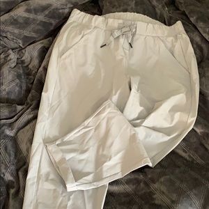 Loose fitting under armor pants